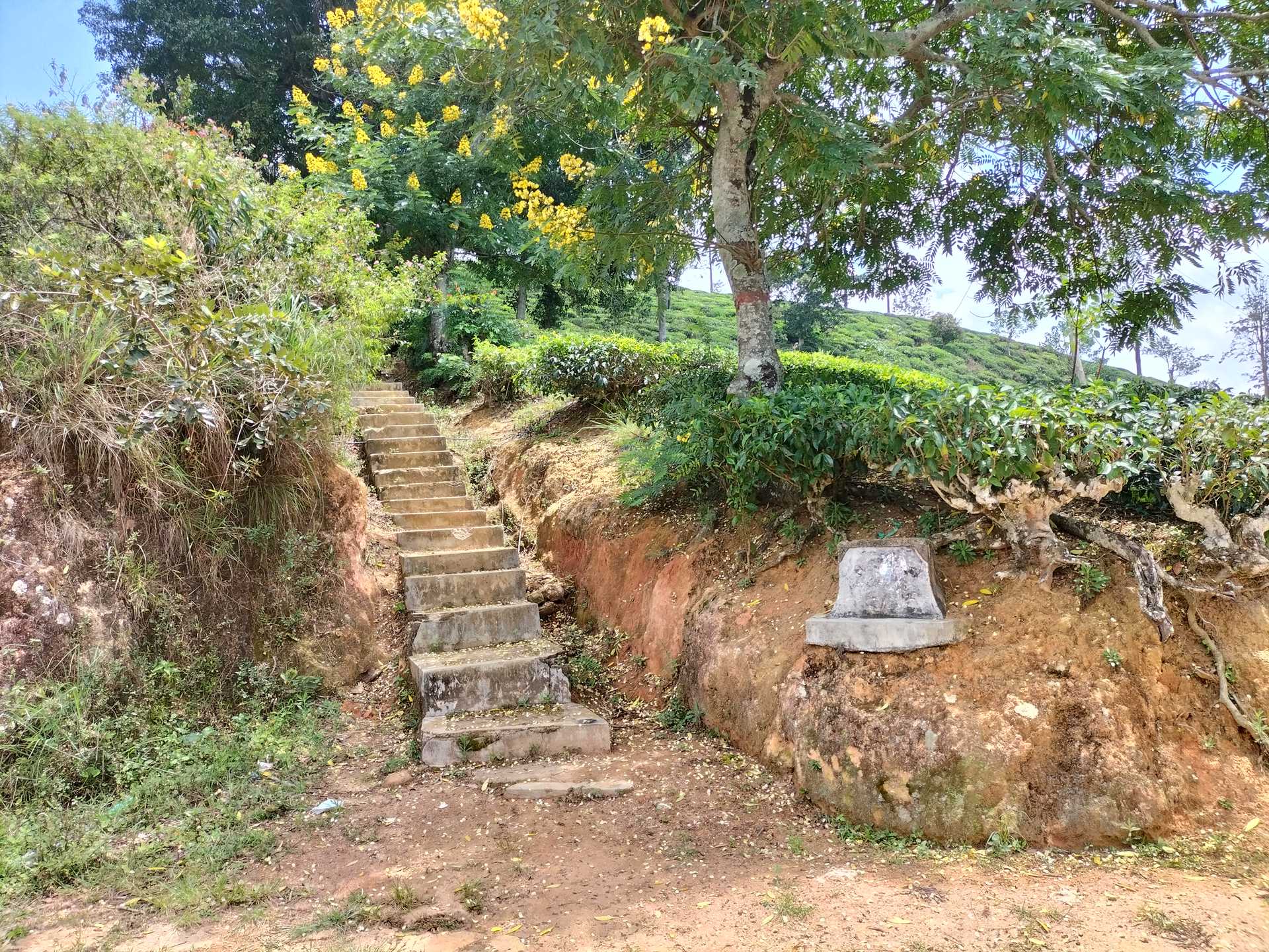 Ettampitiya  ⇌ Lunuwatte